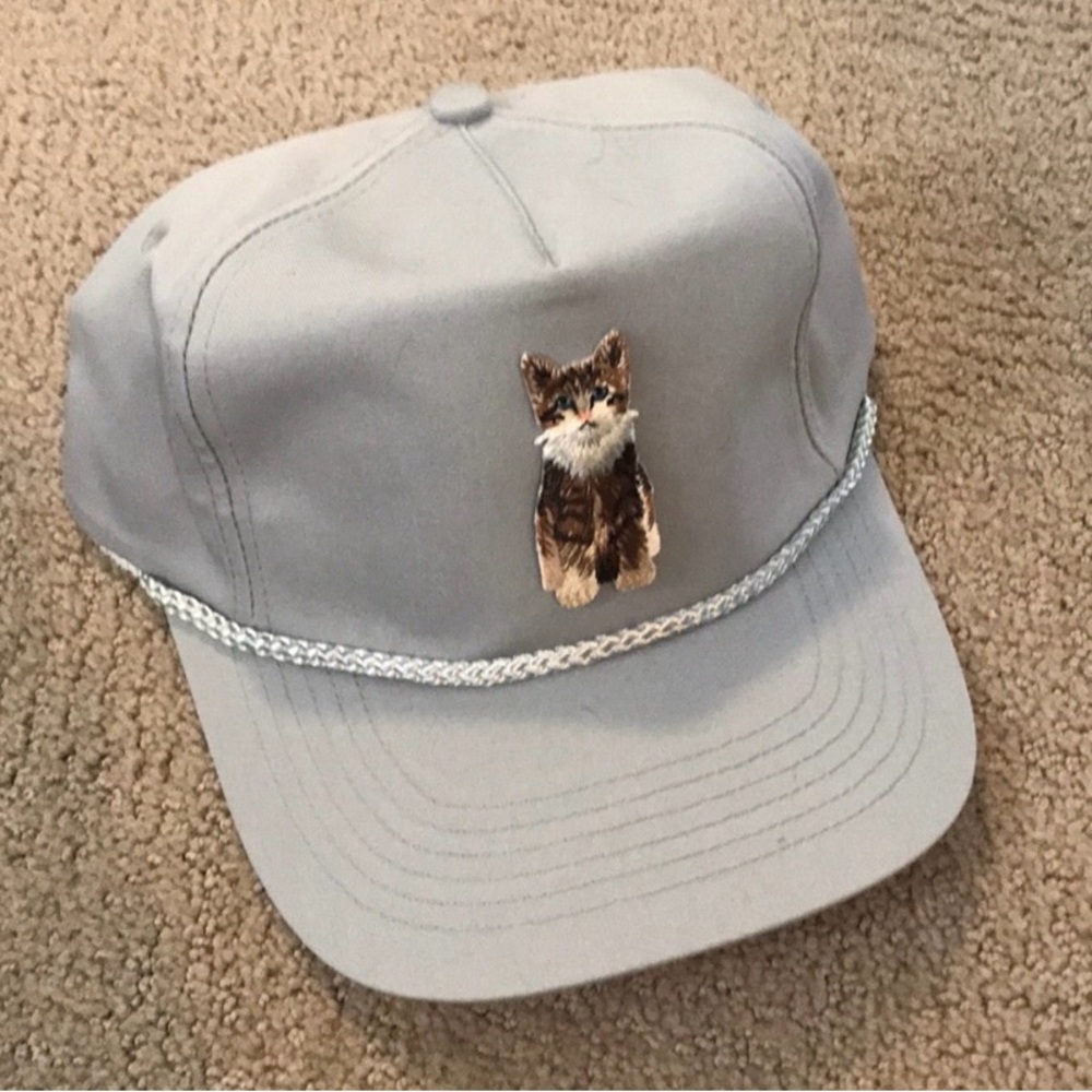 New Gray Cat Embroidered Cap